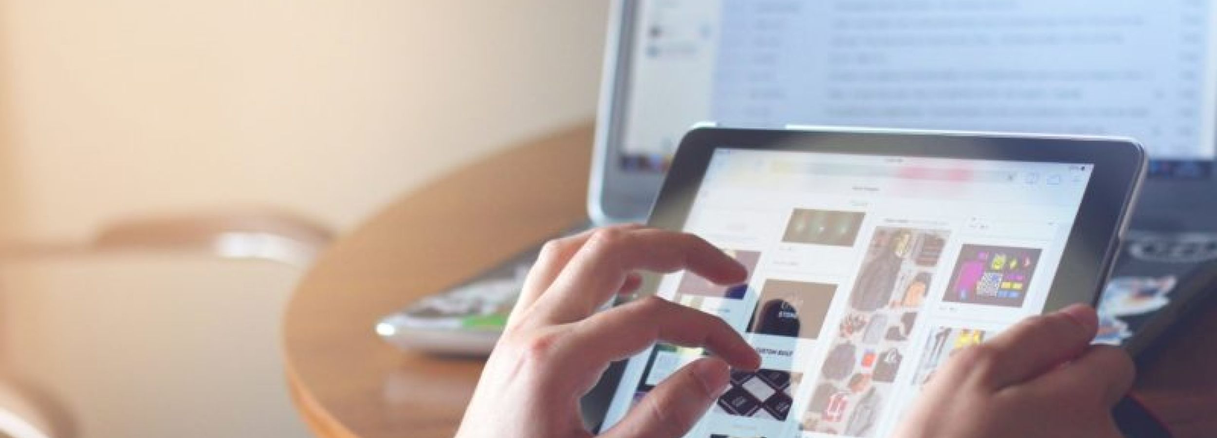 Communication ordinateur internet web